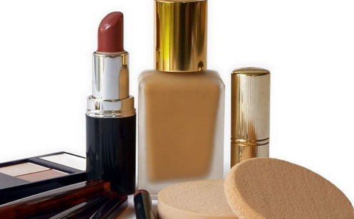 武漢美博會(huì)粉底與膚色一致